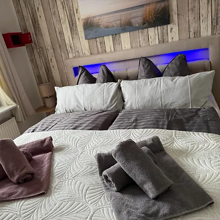 Alleestrasse Apartman *