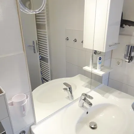 Alleestrasse Apartamento *